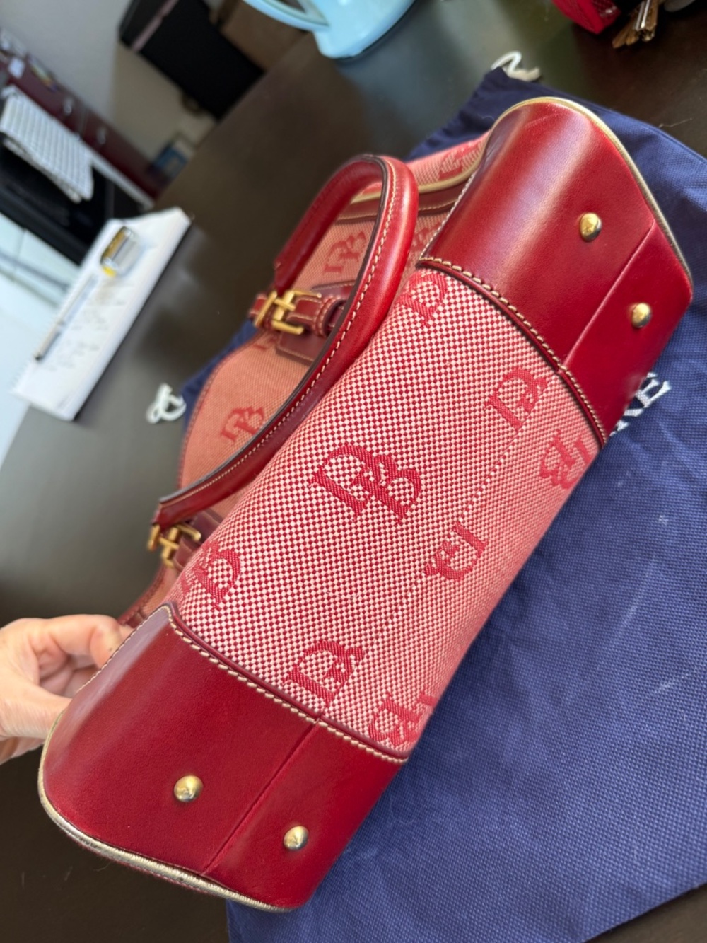 Dooney and Bourke tote with dust bag red - Picture 8 of 10